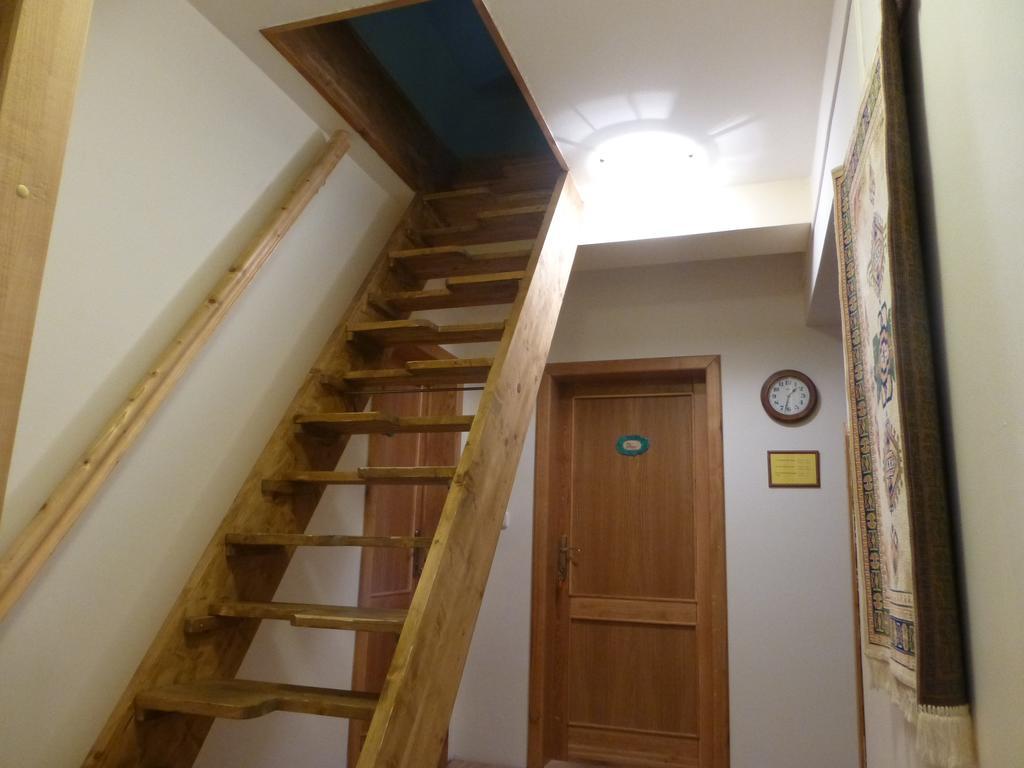 Ubytovani Edita Bozi Dar Bilik gambar